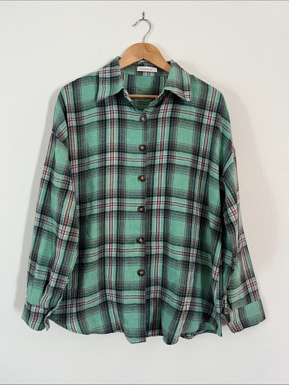 BOUTIQUE Oversized Green Plaid Flannel Button-Up Shirt